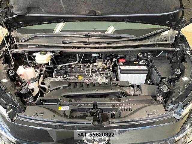 Toyota VOXY 2023-03 7981494-17
