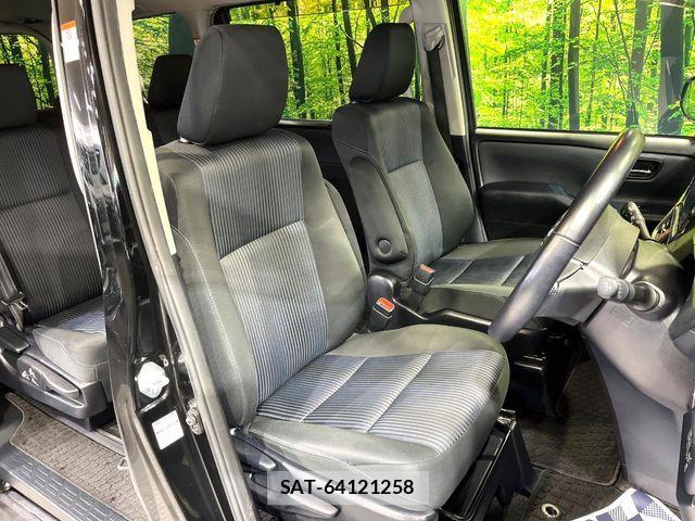 Toyota VOXY 2015-12 7981509-7