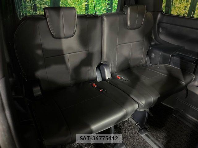 Toyota VOXY 2021-01 7981493-9