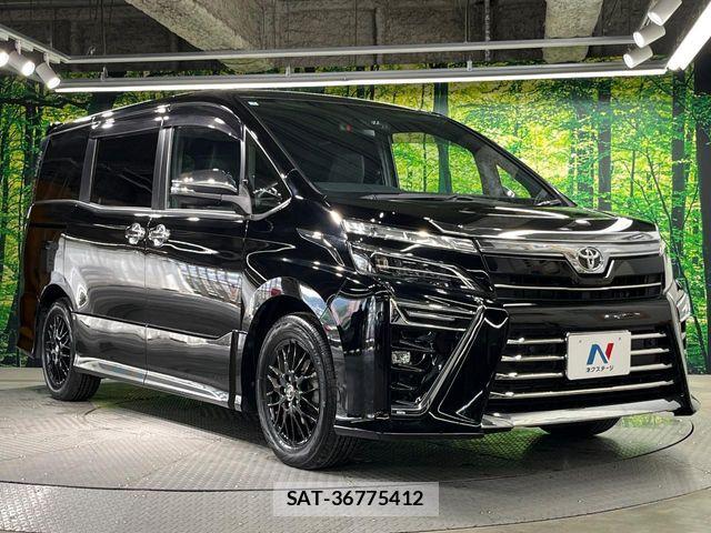 Toyota VOXY 2021-01 7981493-16