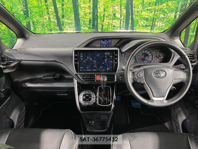 Toyota VOXY 2021-01 7981493-1