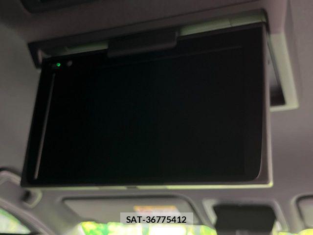 Toyota VOXY 2021-01 7981493-6