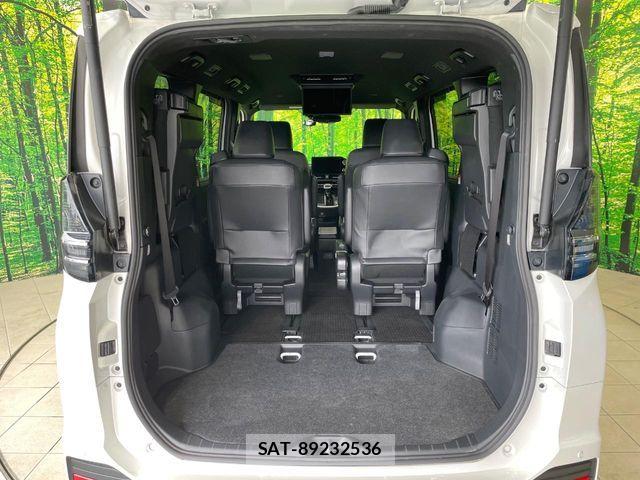 Toyota VOXY 2023-09 7981491-10