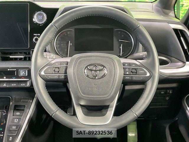 Toyota VOXY 2023-09 7981491-11