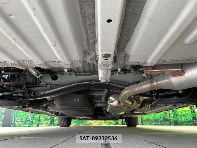 Toyota VOXY 2023-09 7981491-19