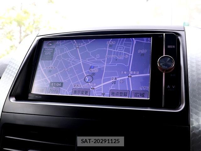 Toyota VOXY 2013-06 7981511-17