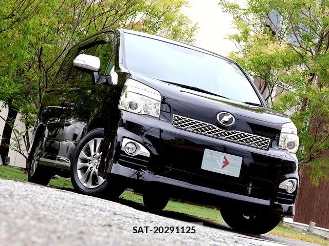 Toyota VOXY 2013-06 7981511-3