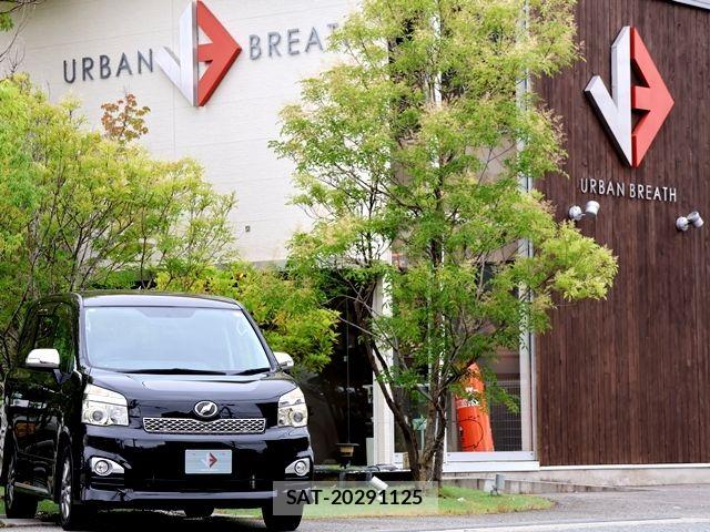Toyota VOXY 2013-06 7981511-5