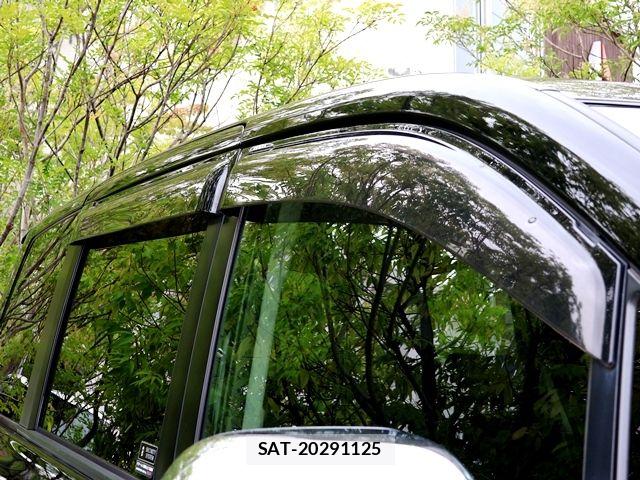 Toyota VOXY 2013-06 7981511-8