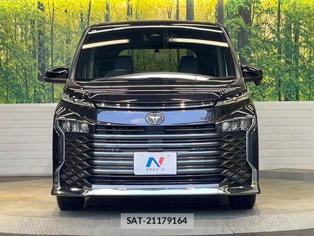 Toyota VOXY 2022-05 7981492-14