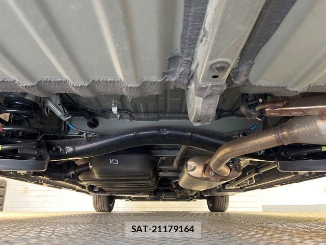 Toyota VOXY 2022-05 7981492-18