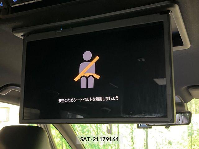 Toyota VOXY 2022-05 7981492-3