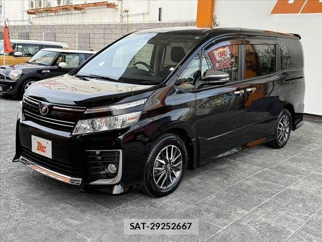 Toyota VOXY 2015-10 7981513-9