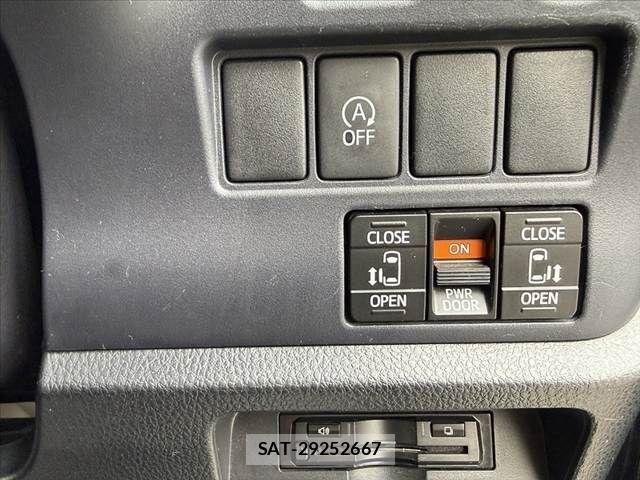 Toyota VOXY 2015-10 7981513-3