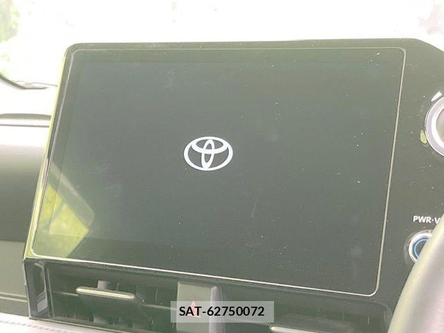 Toyota VOXY 2022-06 7981489-2