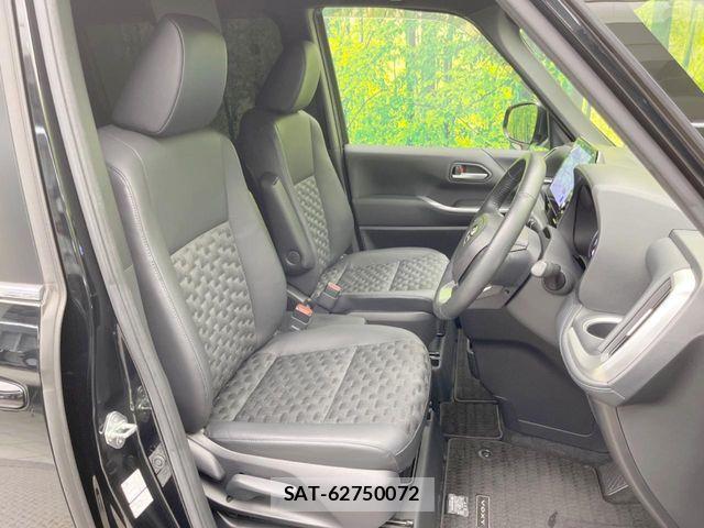 Toyota VOXY 2022-06 7981489-7