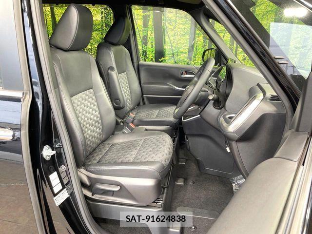 Toyota VOXY 2022-03 7981483-7