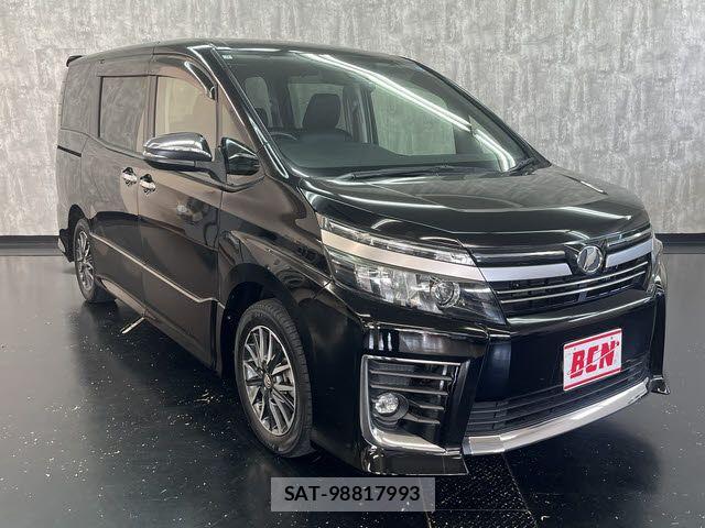 Toyota VOXY 2017-05 7981504-6