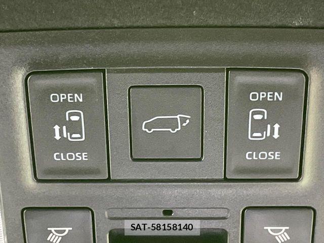 Toyota VOXY 2023-08 7981490-5