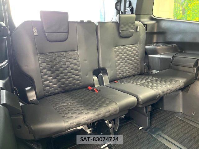 Toyota VOXY 2024-01 7981488-9