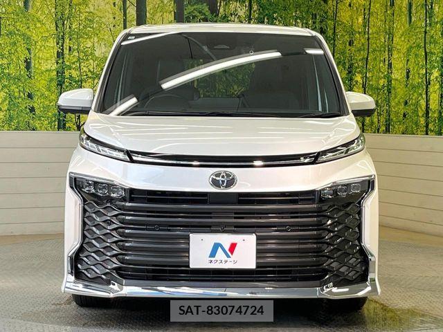 Toyota VOXY 2024-01 7981488-14