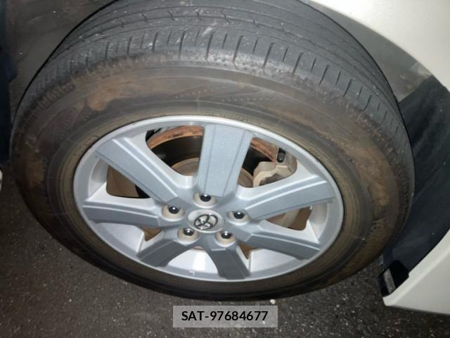 Toyota VOXY 2007-09 7981516-4