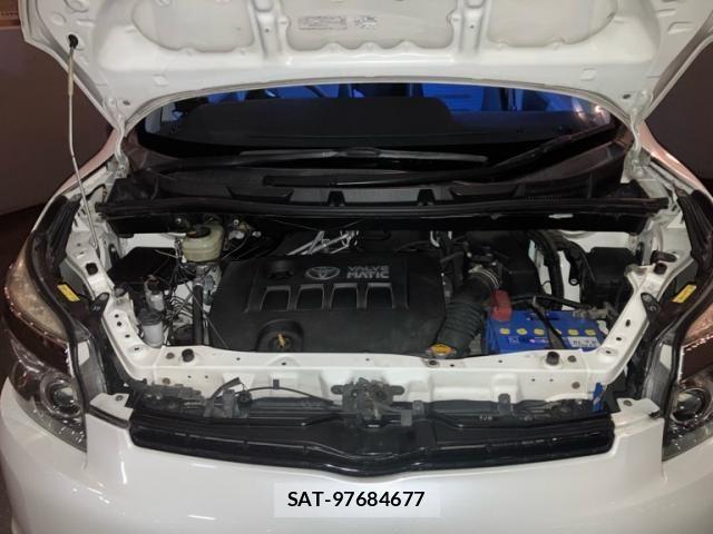 Toyota VOXY 2007-09 7981516-6