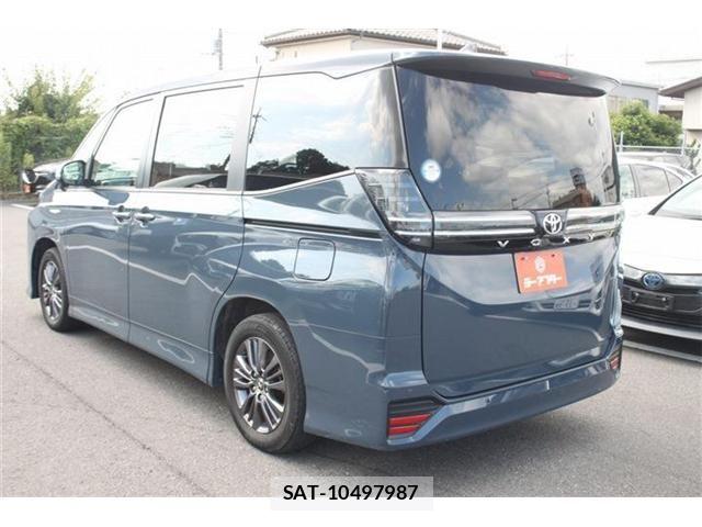 Toyota VOXY 2023-05 7981497-13