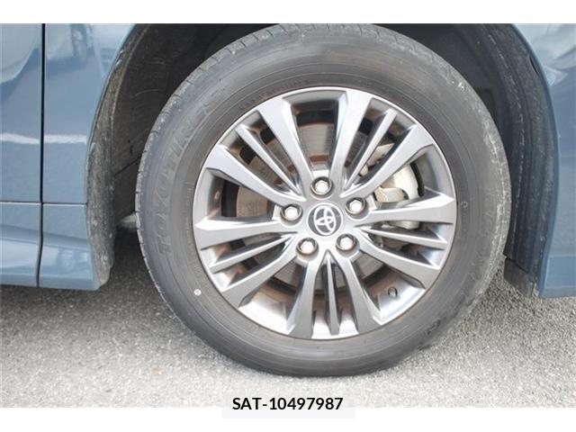 Toyota VOXY 2023-05 7981497-23
