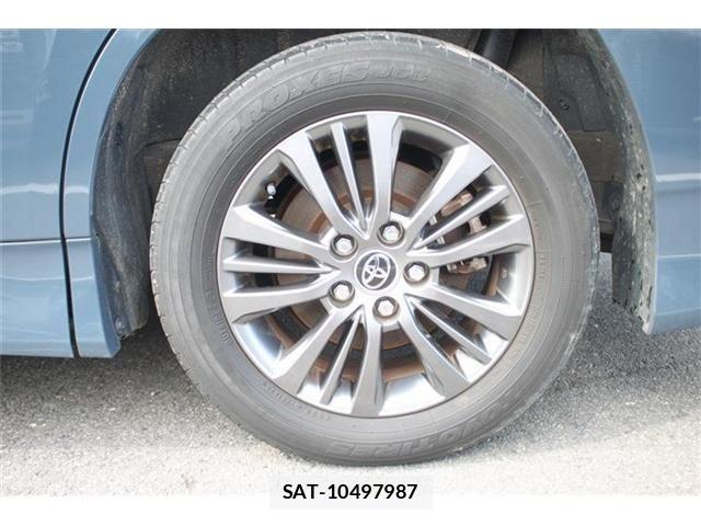 Toyota VOXY 2023-05 7981497-25