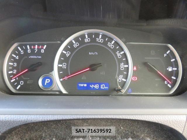 Toyota VOXY 2014-11 7981510-13