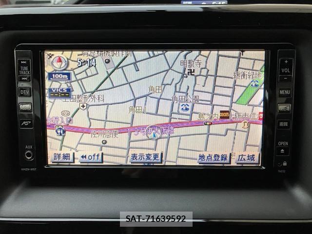Toyota VOXY 2014-11 7981510-16