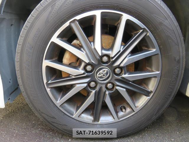 Toyota VOXY 2014-11 7981510-28
