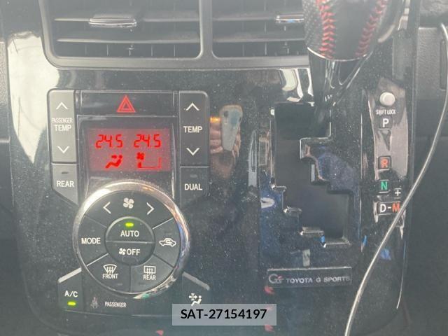 Toyota VOXY 2013-01 7981515-20