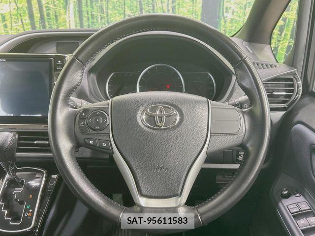 Toyota VOXY 2016-09 7981503-11