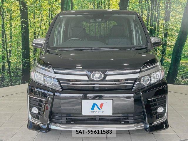 Toyota VOXY 2016-09 7981503-14
