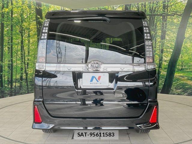 Toyota VOXY 2016-09 7981503-15