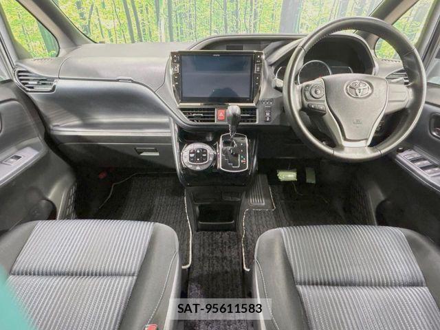 Toyota VOXY 2016-09 7981503-1