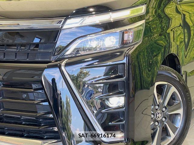 Toyota VOXY 2020-12 7981496-12