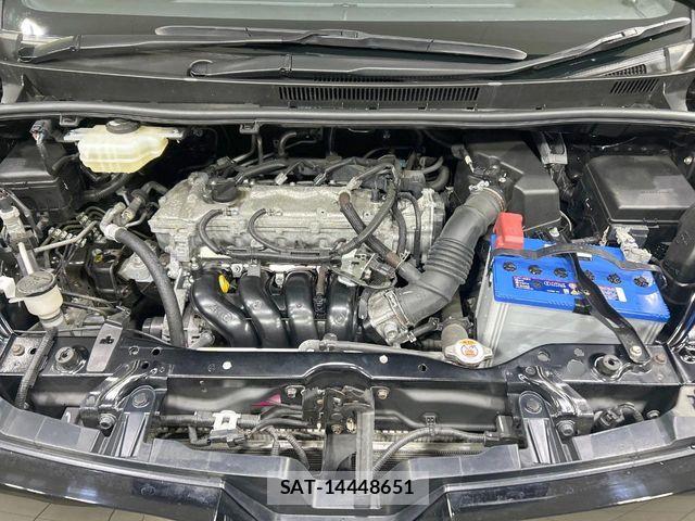 Toyota VOXY 2018-12 7981495-17
