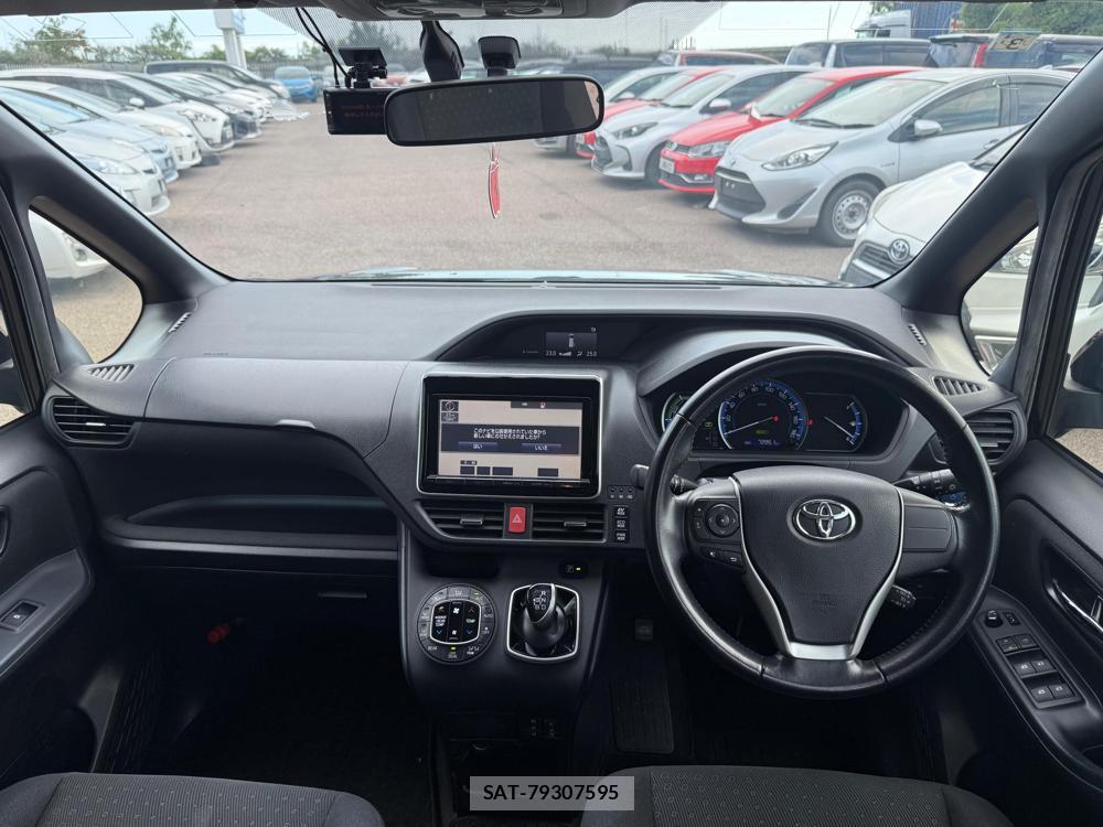 Toyota VOXY HYBRID 2015-03 1289514-10