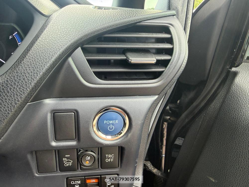 Toyota VOXY HYBRID 2015-03 1289514-16