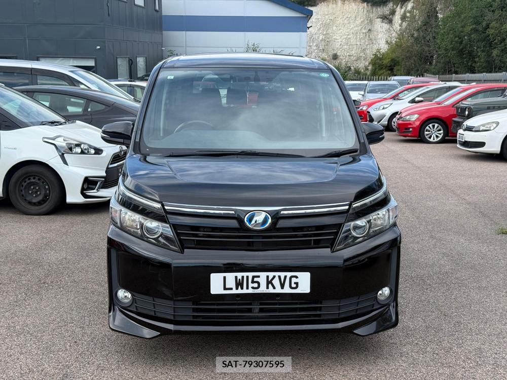 Toyota VOXY HYBRID 2015-03 1289514-7