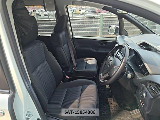 Toyota VOXY 2015-09 8039093-12