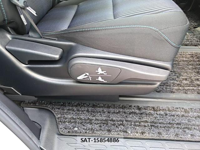 Toyota VOXY 2015-09 8039093-27