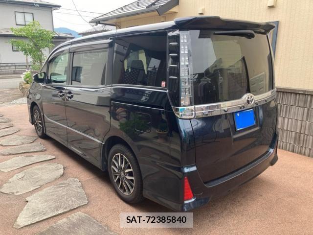 Toyota VOXY 2014-10 8039100-11