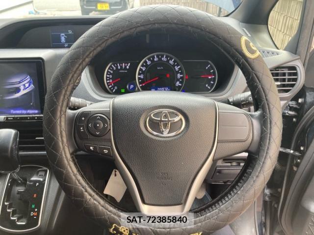 Toyota VOXY 2014-10 8039100-17