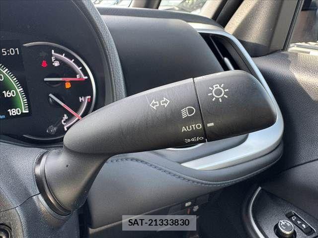 Toyota VOXY 2023-09 8039069-28