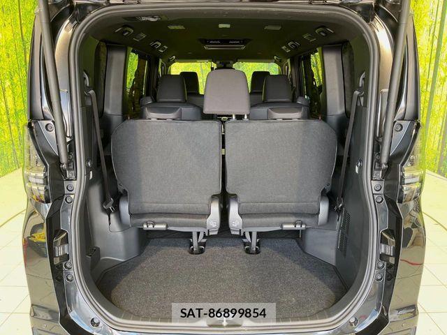 Toyota VOXY 2024-04 8039061-10