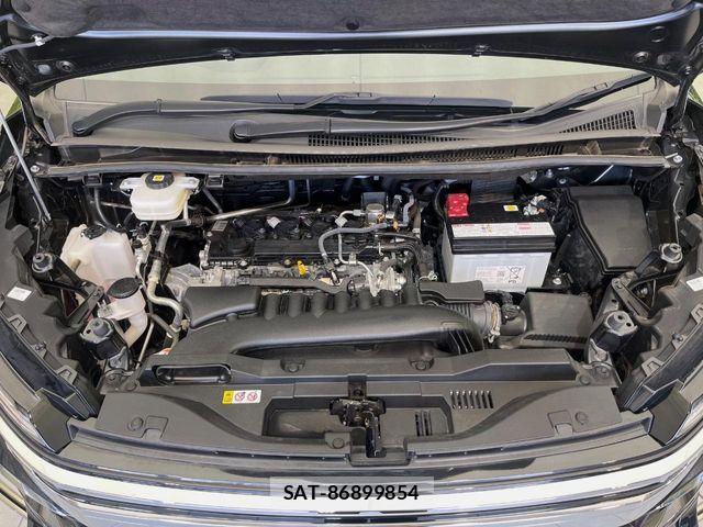 Toyota VOXY 2024-04 8039061-18